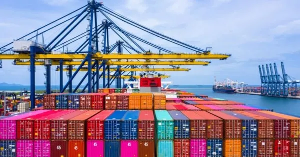 container-shipping